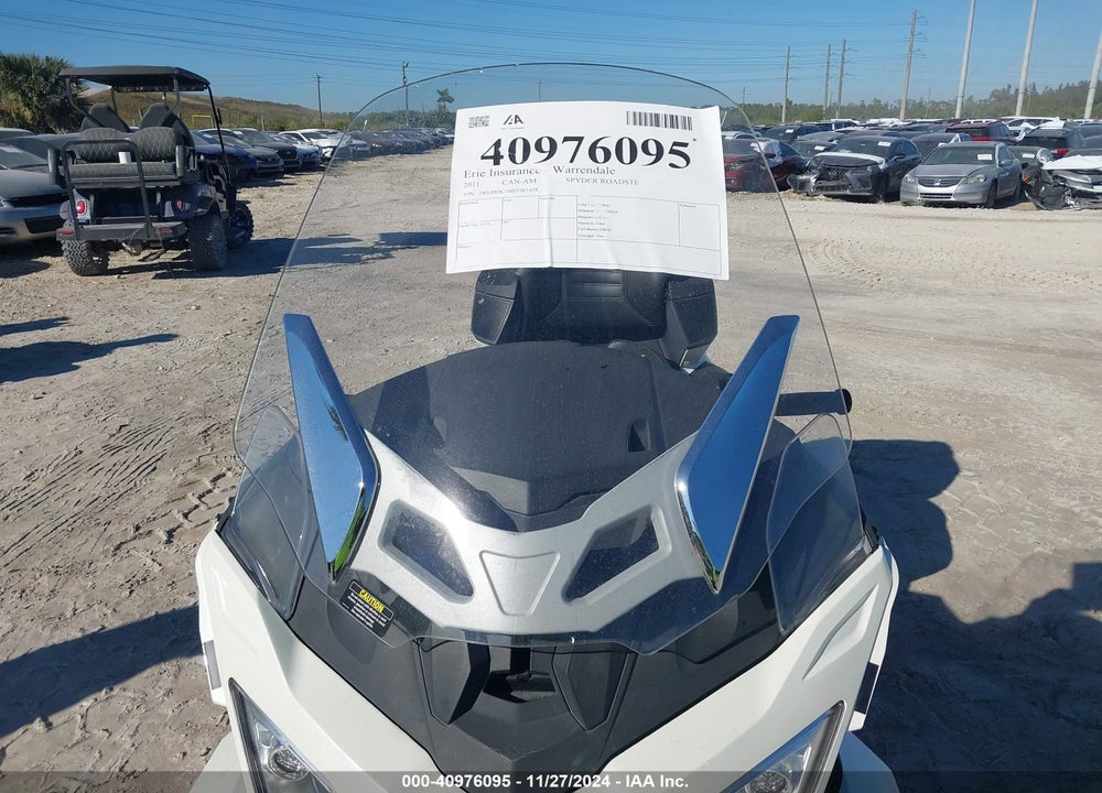 2011 CAN-AM SPYDER ROADSTER RT-LTD VIN: 2BXJBDC18BV001438