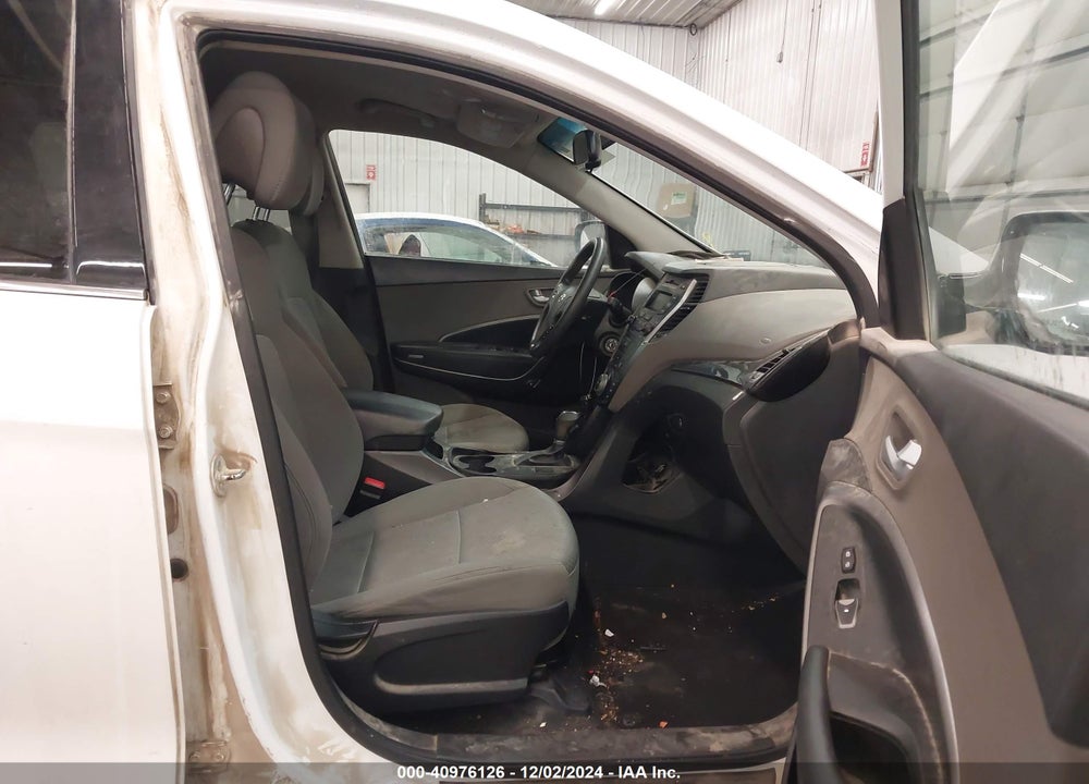 2014 HYUNDAI SANTA FE SPORT 2.4L VIN: 5XYZTDLB8EG175679