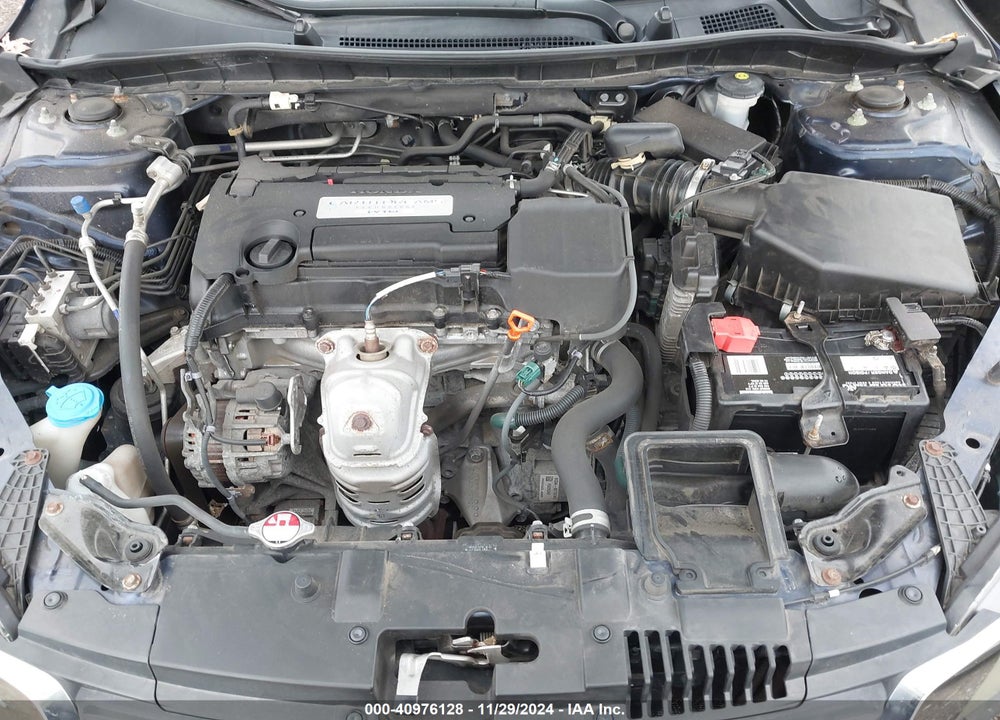 2015 HONDA ACCORD LX VIN: 1HGCR2F3XFA247367