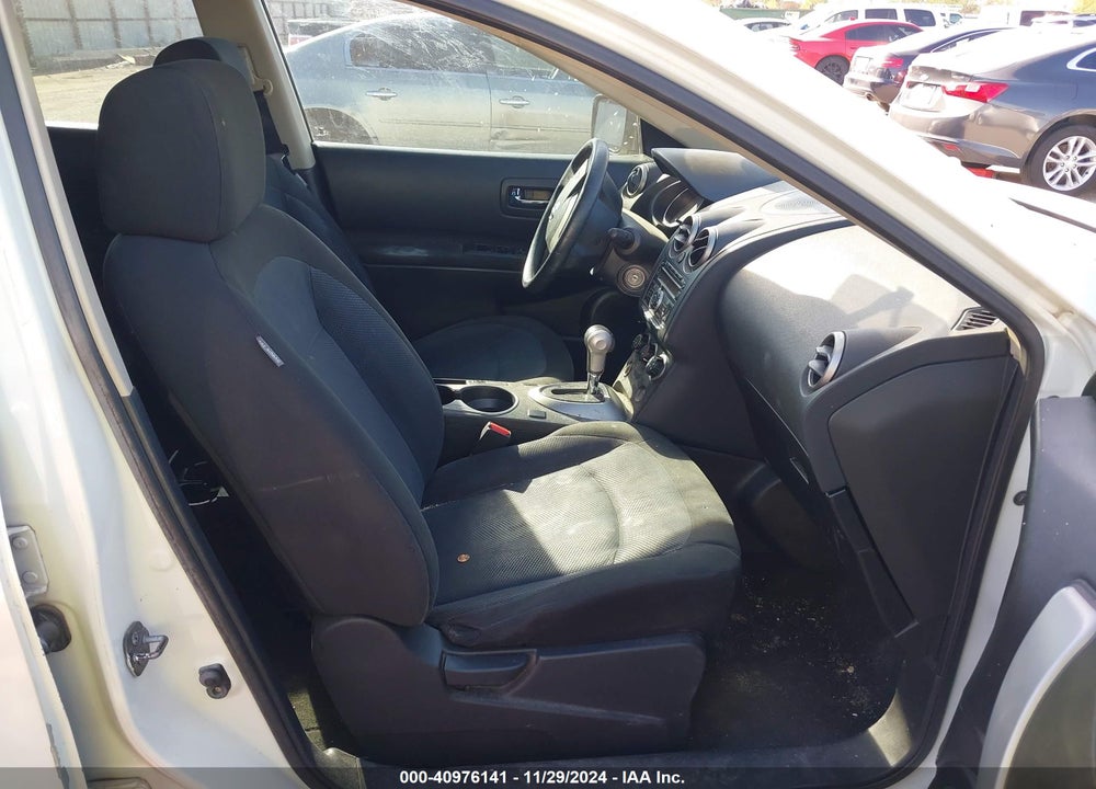 2013 NISSAN ROGUE S VIN: JN8AS5MT2DW031905