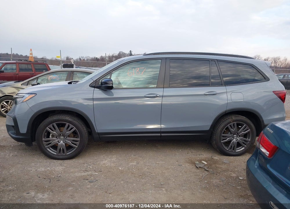 2022 HONDA PILOT AWD SPORT VIN: 5FNYF6H3XNB064770