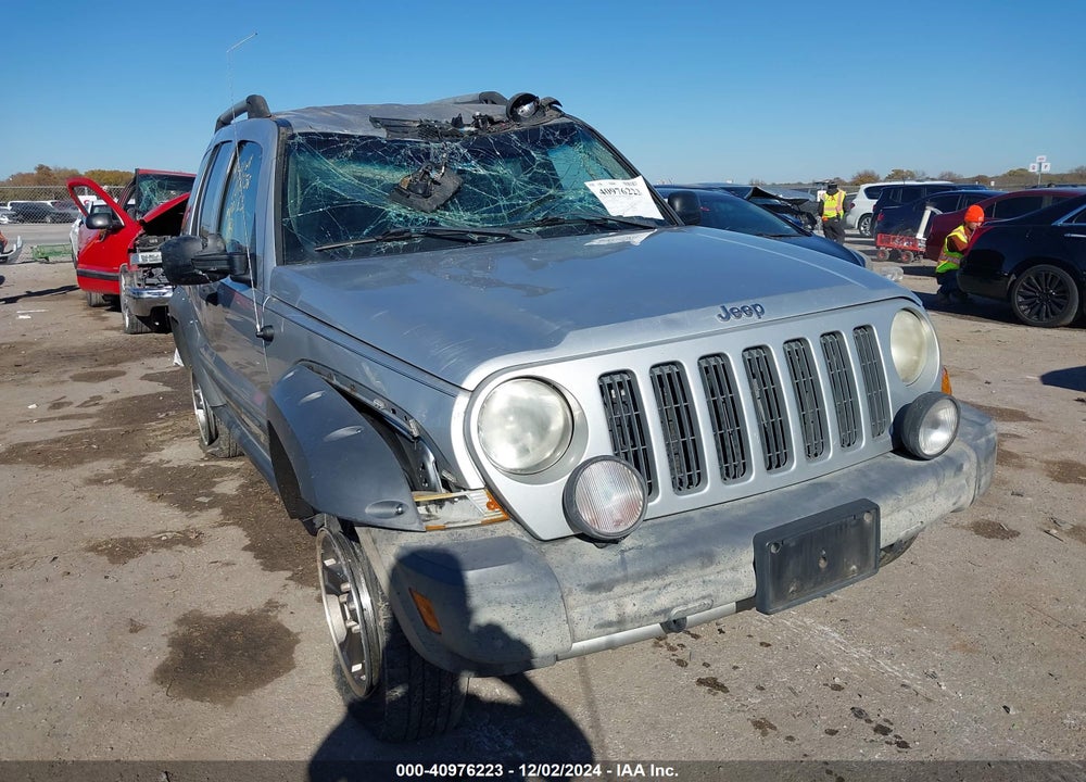 2005 JEEP LIBERTY RENEGADE VIN: 1J4GK38K55W576682