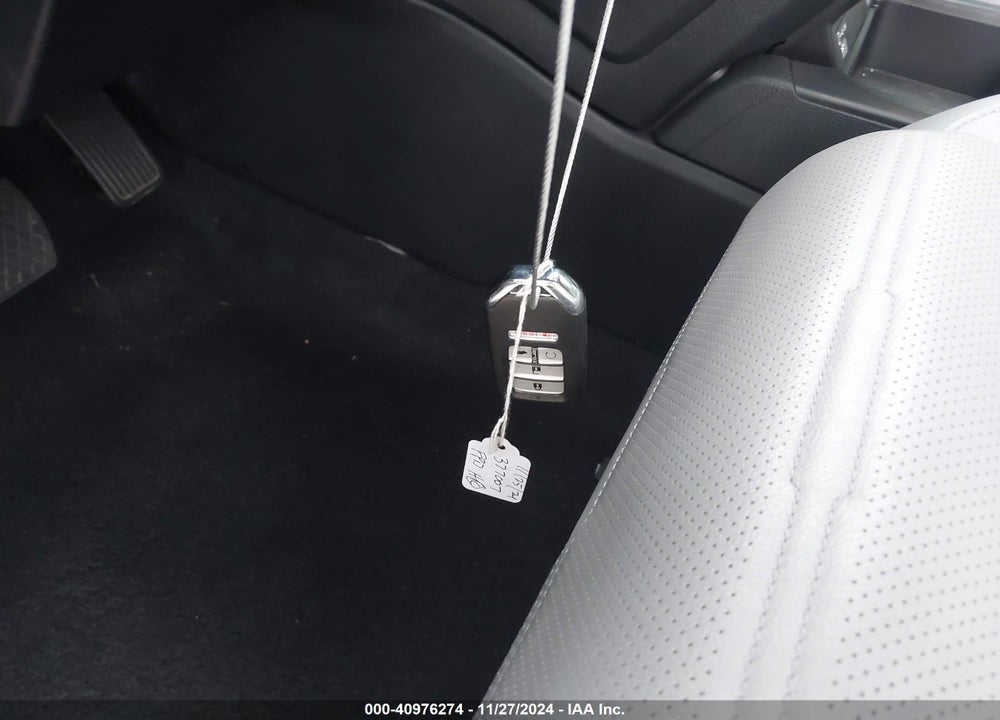 2022 HONDA CR-V HYBRID EX-L VIN: 5J6RT6H80NL019501