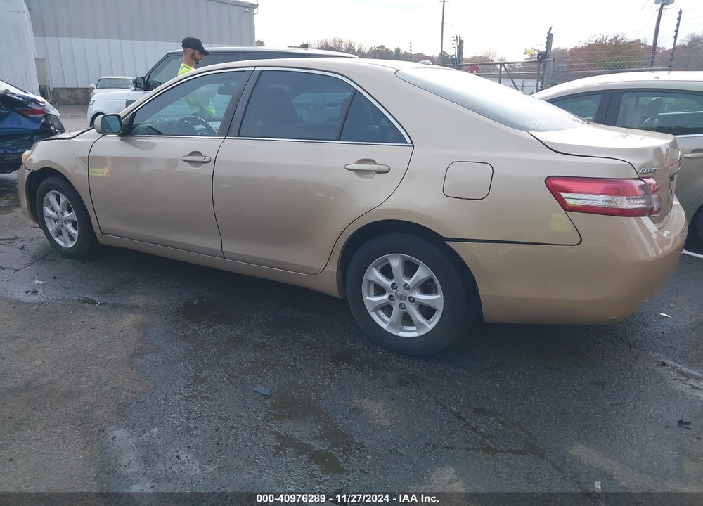 2011 TOYOTA CAMRY LE VIN: 4T1BF3EK2BU218578