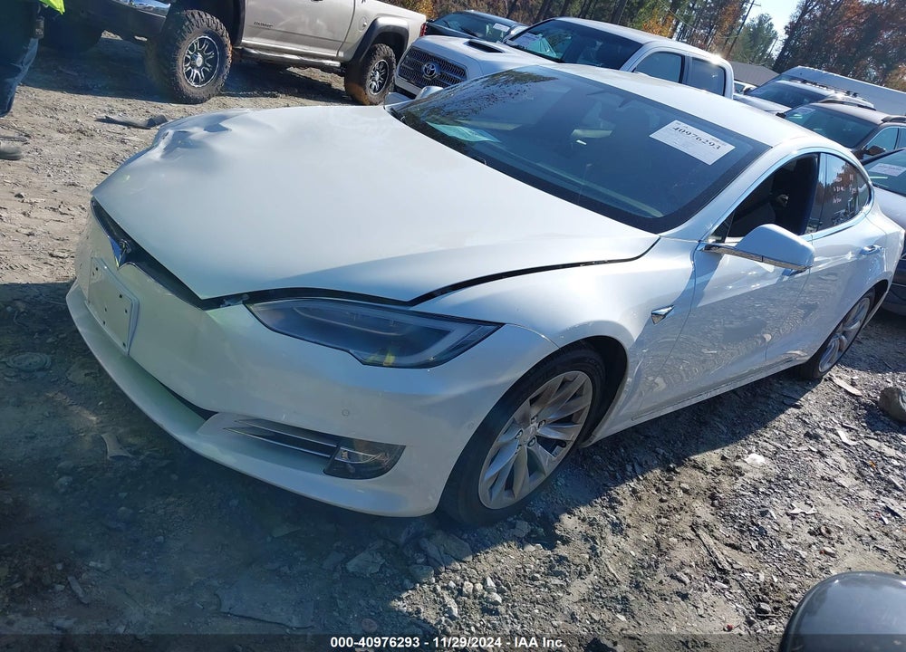 2016 TESLA MODEL S VIN: 5YJSA1E16GF164264