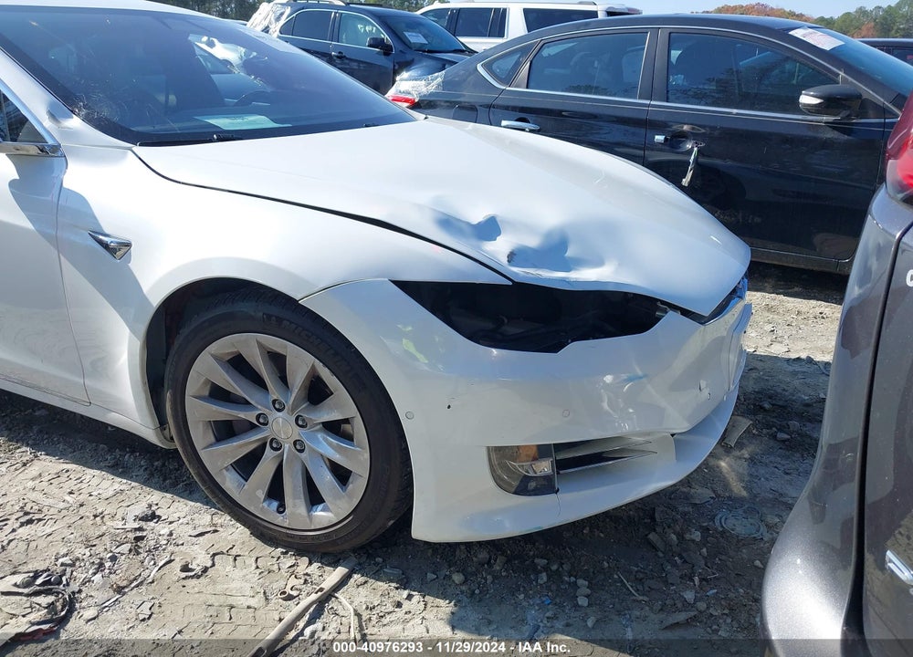 2016 TESLA MODEL S VIN: 5YJSA1E16GF164264