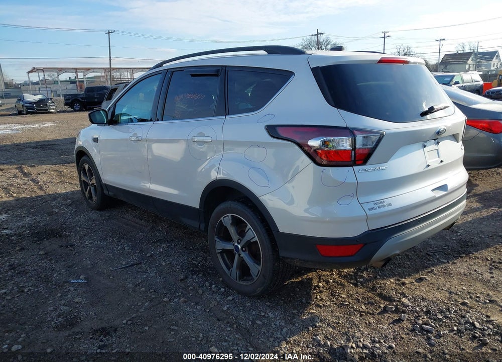 2017 FORD ESCAPE SE VIN: 1FMCU9GD0HUB38913