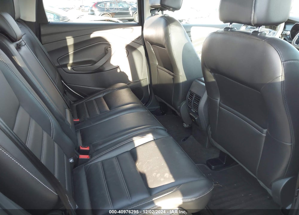 2017 FORD ESCAPE SE VIN: 1FMCU9GD0HUB38913