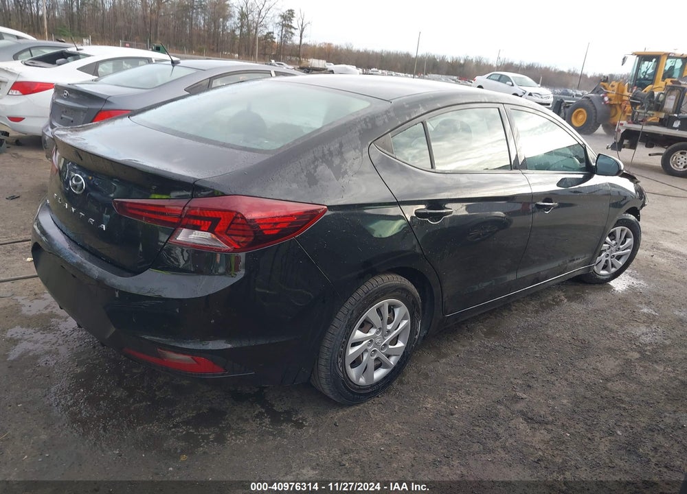 2019 HYUNDAI ELANTRA SE VIN: 5NPD74LF1KH416360