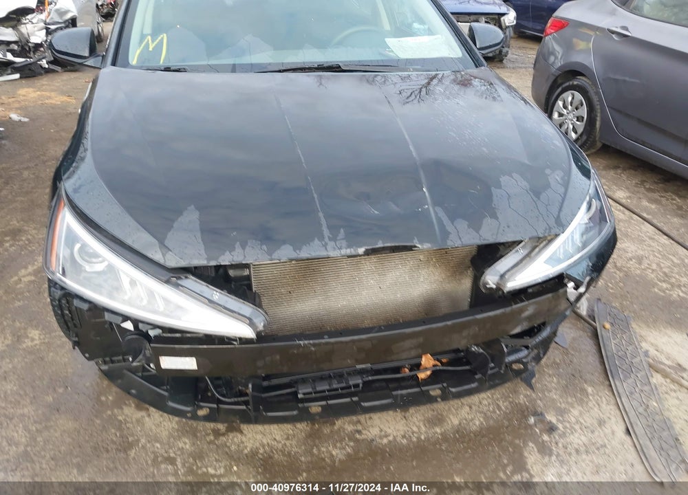 2019 HYUNDAI ELANTRA SE VIN: 5NPD74LF1KH416360