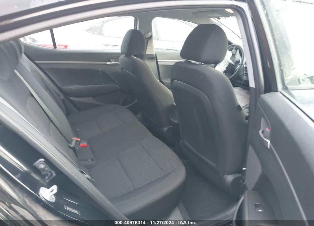 2019 HYUNDAI ELANTRA SE VIN: 5NPD74LF1KH416360