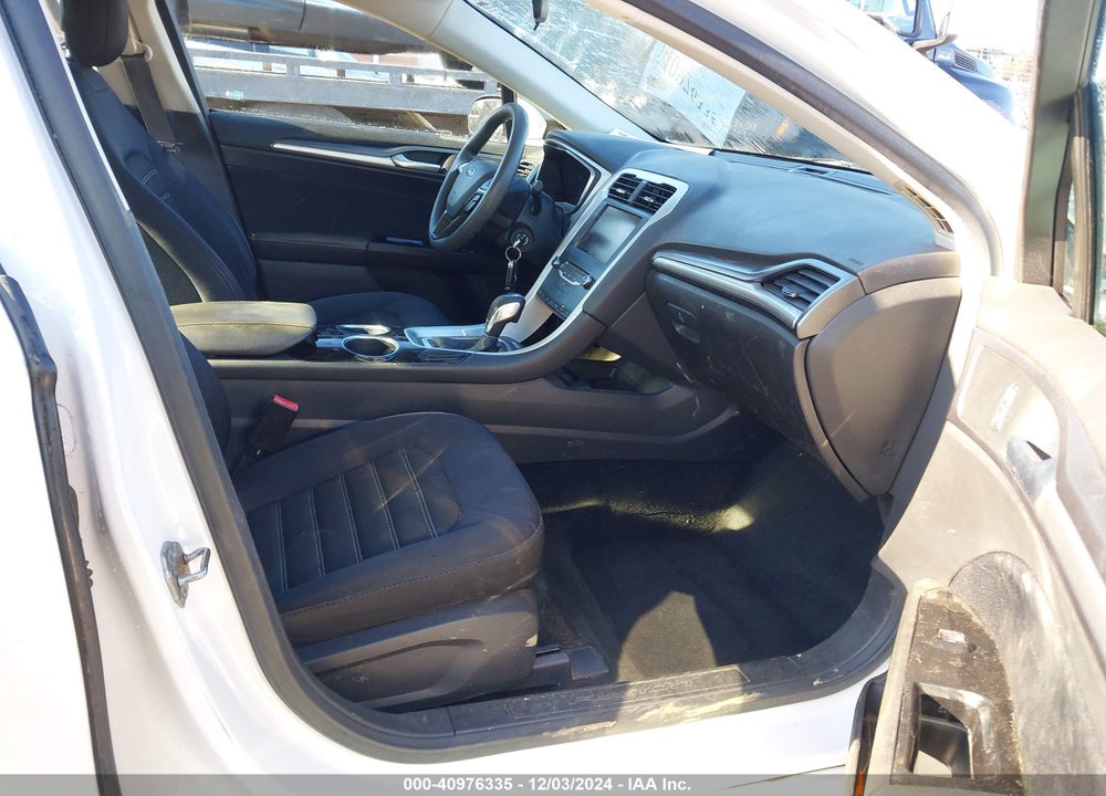 2013 FORD FUSION SE VIN: 3FA6P0HR1DR217870