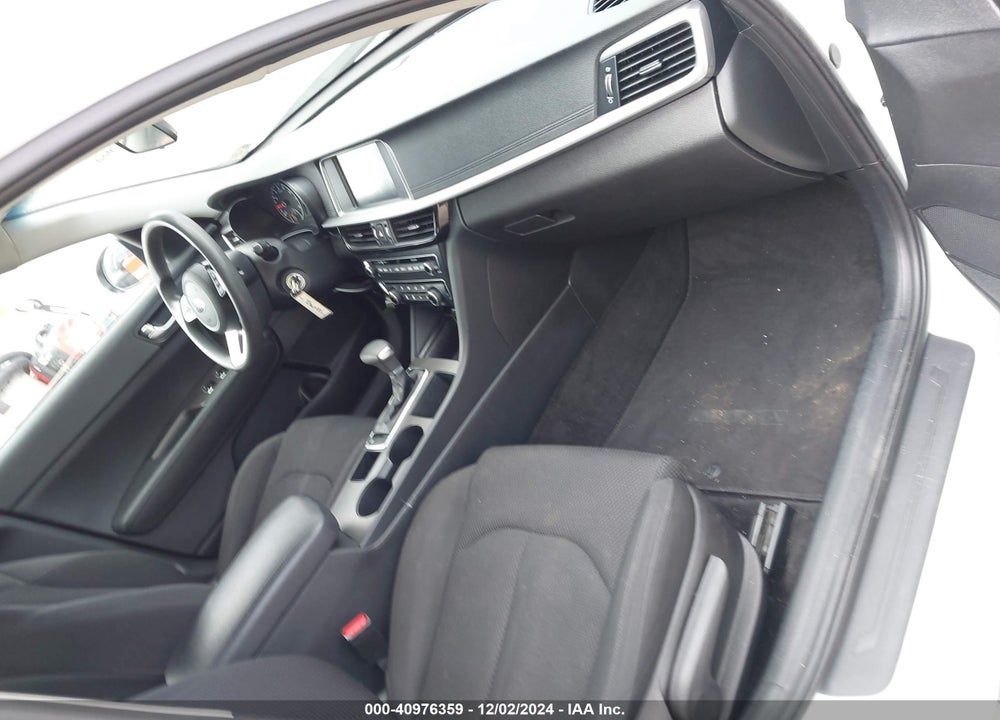 2020 KIA OPTIMA LX VIN: 5XXGT4L38LG438545