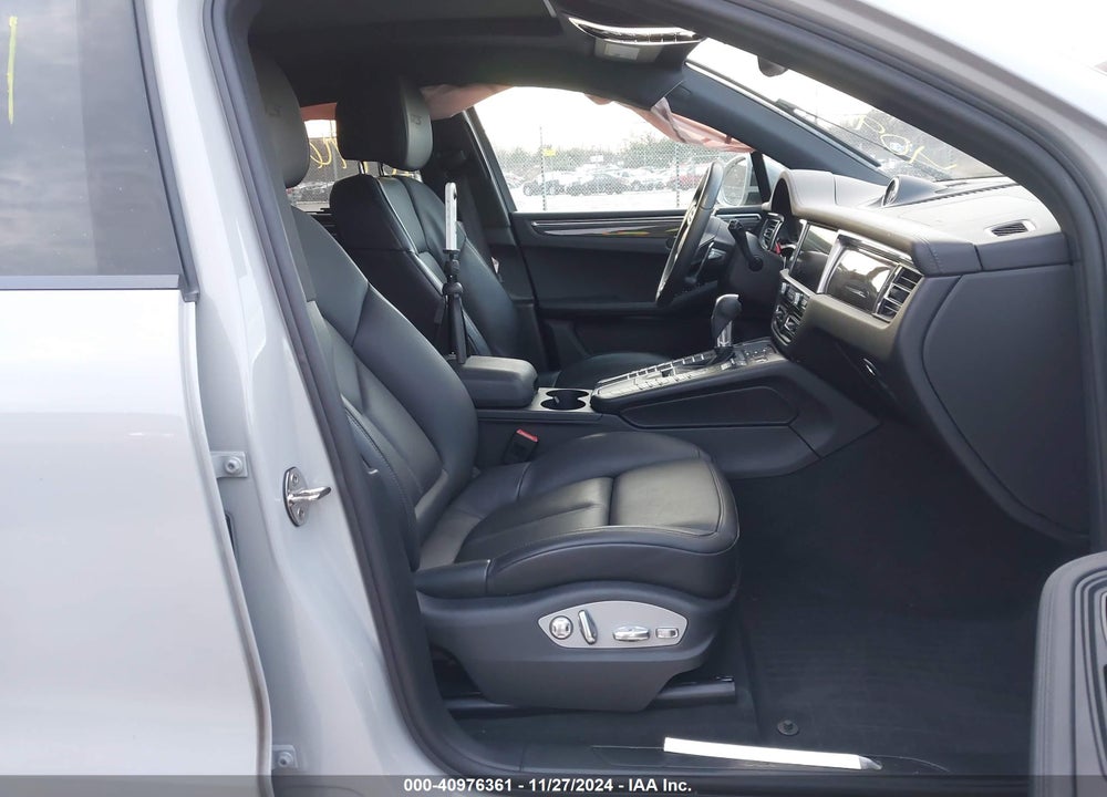 2021 PORSCHE MACAN GTS VIN: WP1AG2A56MLB53460