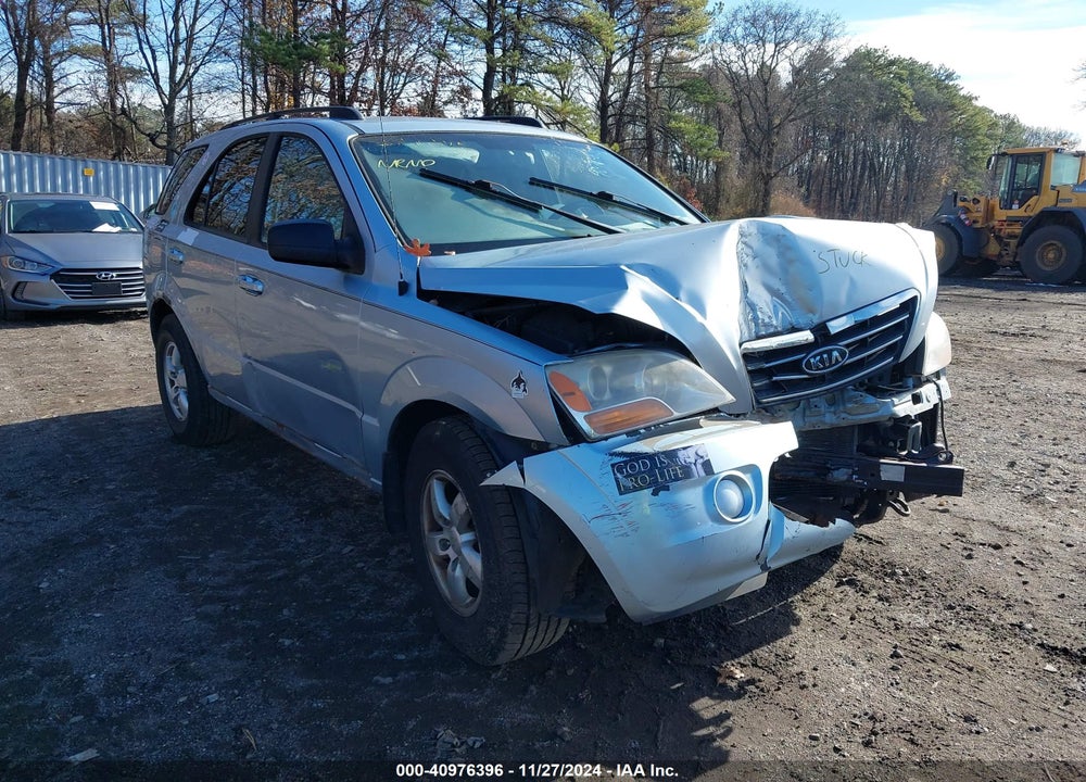 2008 KIA SORENTO LX VIN: KNDJD735185842515