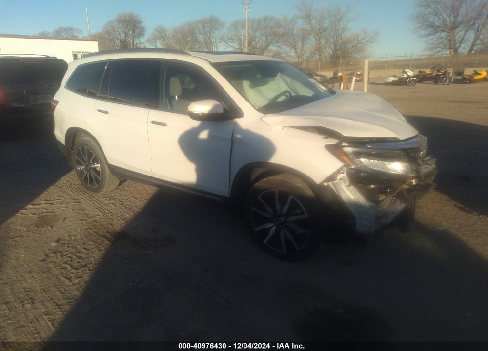 2022 HONDA PILOT AWD TOURING 7 PASSENGER VIN: 5FNYF6H63NB059646