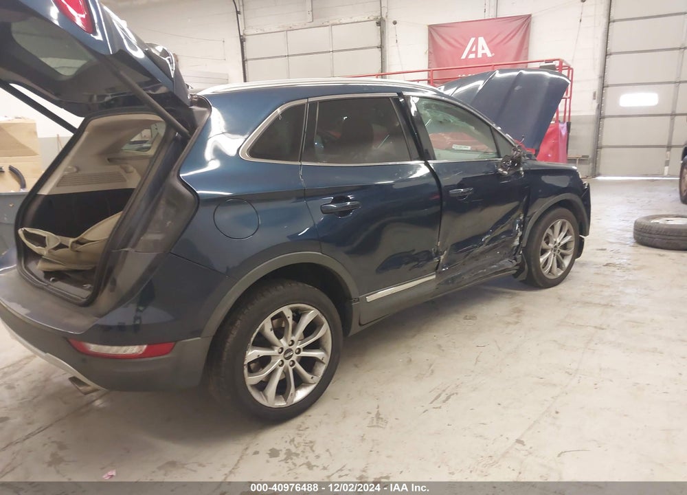 2016 LINCOLN MKC SELECT VIN: 5LMCJ2D92GUJ00465
