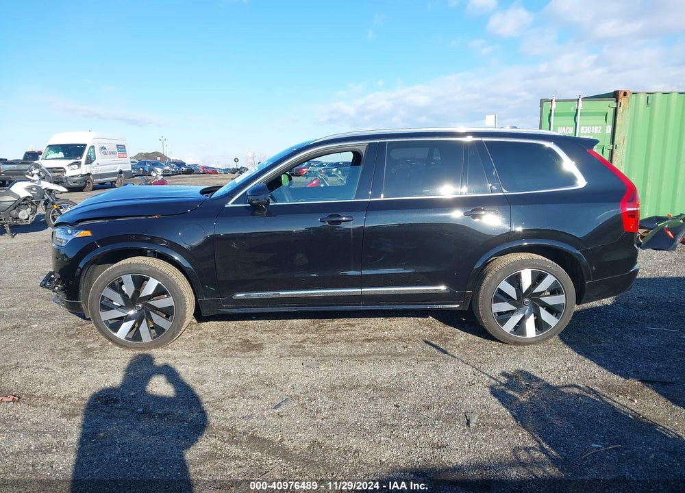 2024 VOLVO XC90 RECHARGE PLUG-IN HYBRID T8 ULTIMATE BRIGHT THEME 7-SEATER VIN: YV4H60CF9R1232134