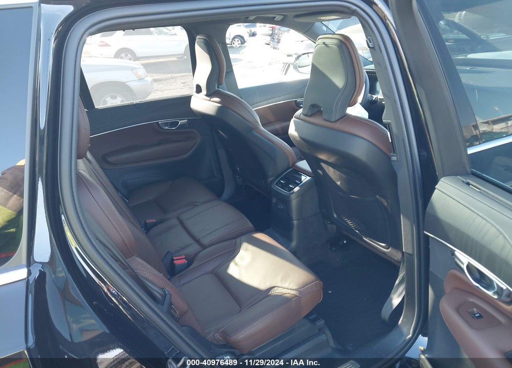 2024 VOLVO XC90 RECHARGE PLUG-IN HYBRID T8 ULTIMATE BRIGHT THEME 7-SEATER VIN: YV4H60CF9R1232134