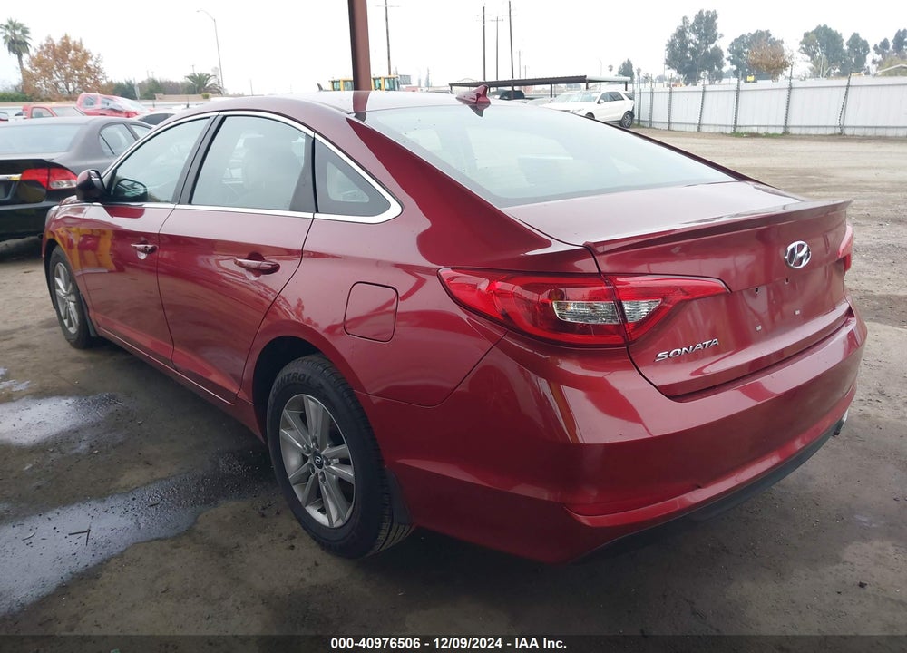 2015 HYUNDAI SONATA SE VIN: 5NPE24AF6FH259565
