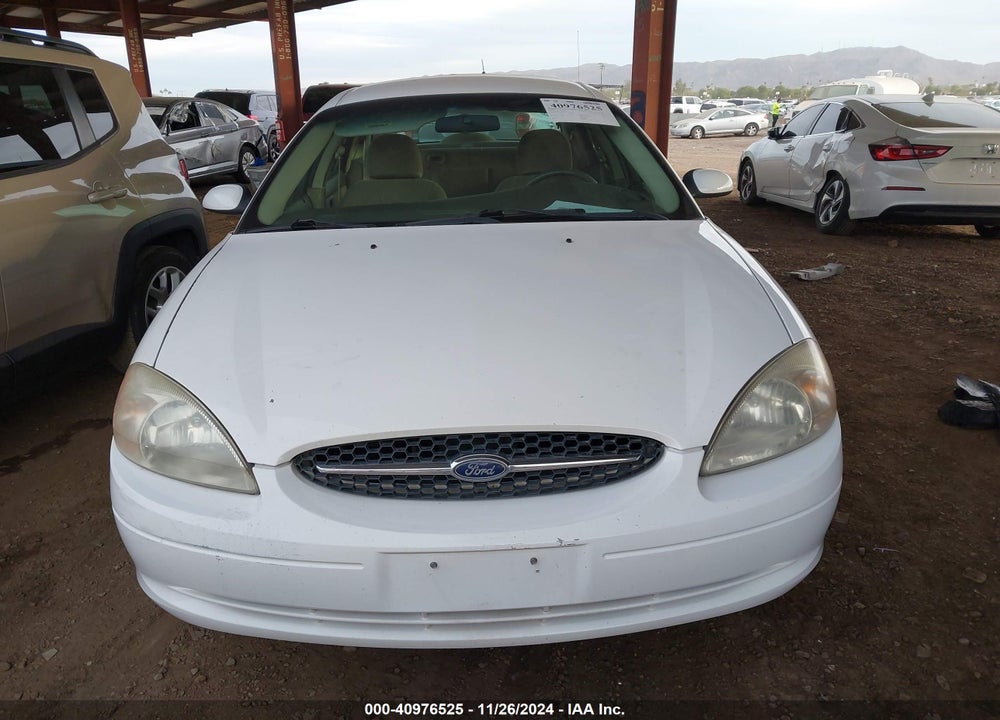 2000 FORD TAURUS SES VIN: 1FAFP55U8YG237102