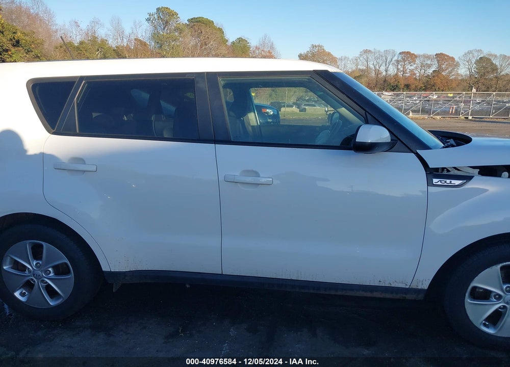 2015 KIA SOUL VIN: KNDJN2A27F7776921