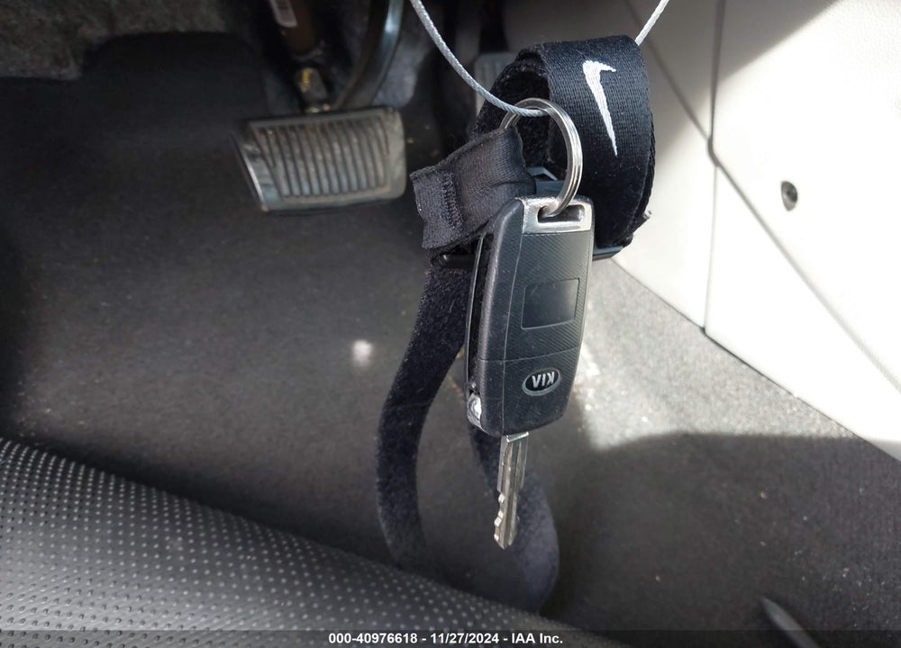 2016 KIA FORTE VIN: KNAFX4A86G5528170