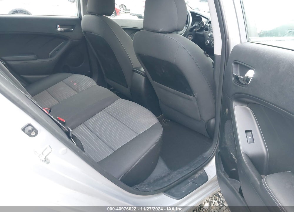 2015 KIA FORTE LX VIN: KNAFX4A68F5428472