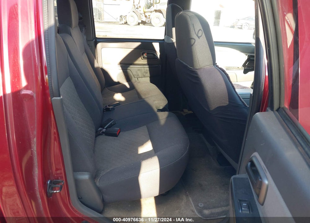 2005 GMC CANYON SLE VIN: 1GTDT136358141376