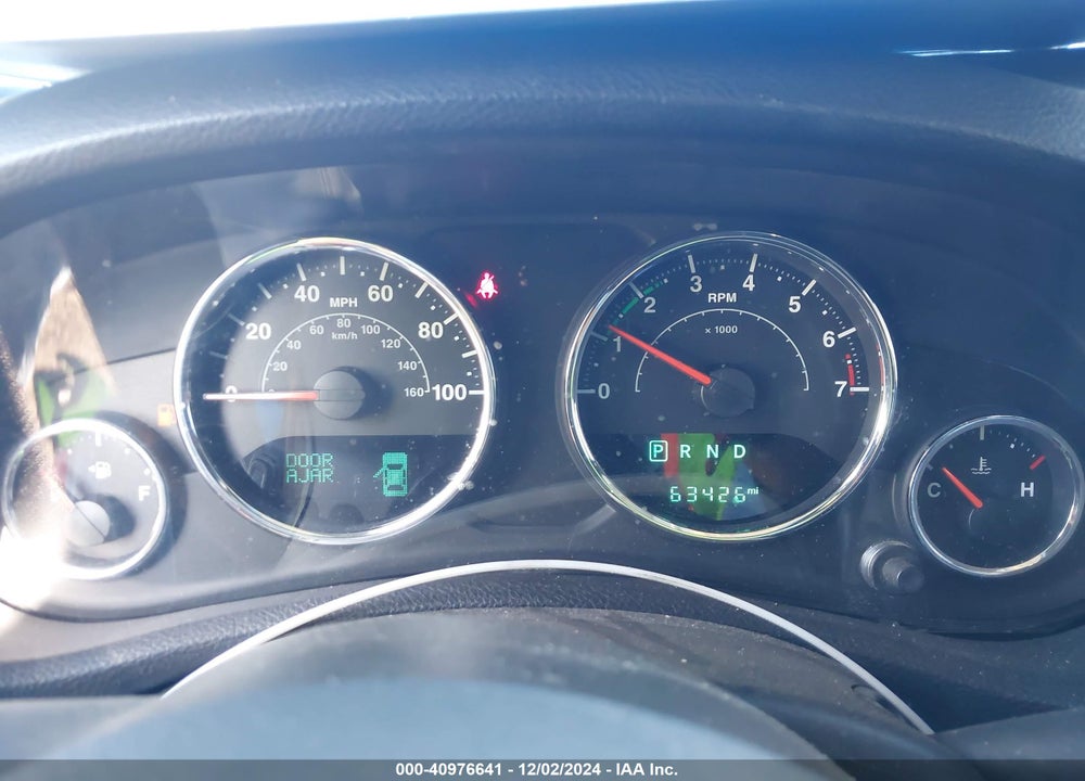 2016 JEEP WRANGLER UNLIMITED SPORT VIN: 1C4BJWDG3GL118150