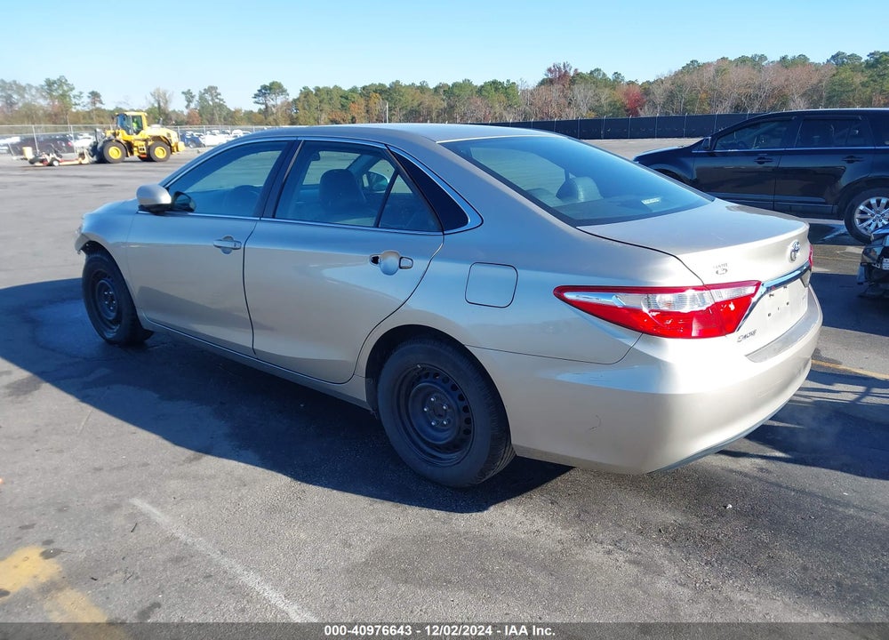 2016 TOYOTA CAMRY LE VIN: 4T1BF1FK8GU165993