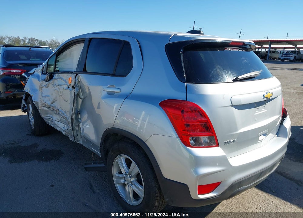 2022 CHEVROLET TRAX FWD LS VIN: KL7CJKSM4NB535802