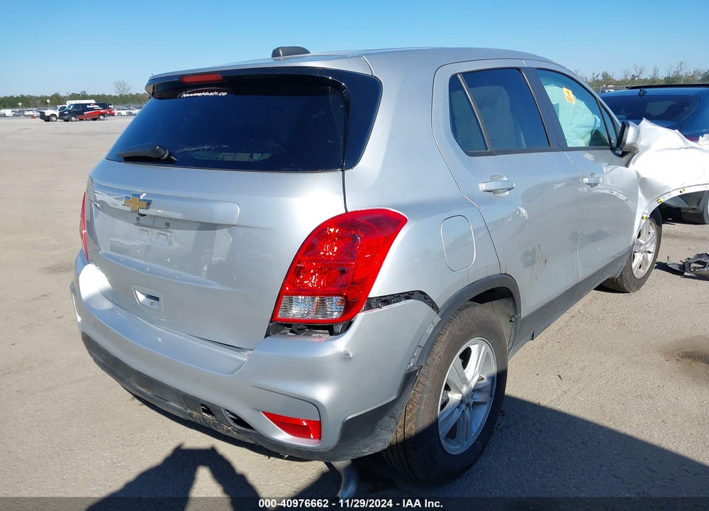 2022 CHEVROLET TRAX FWD LS VIN: KL7CJKSM4NB535802