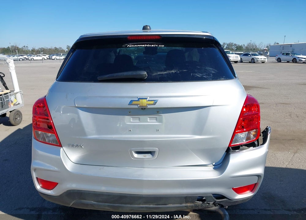 2022 CHEVROLET TRAX FWD LS VIN: KL7CJKSM4NB535802