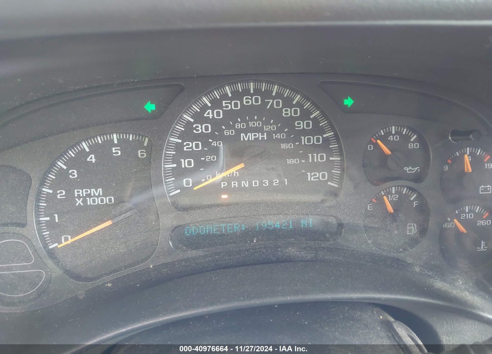 2006 CHEVROLET SUBURBAN 1500 LT VIN: 1GNEC16Z06J172628