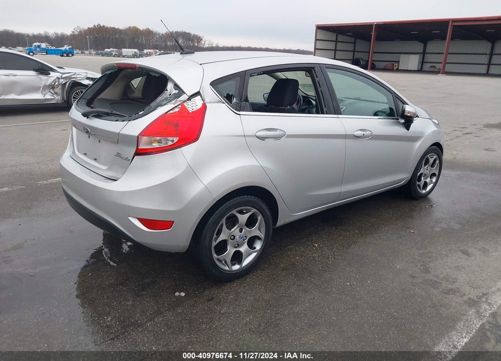 2011 FORD FIESTA SES VIN: 3FADP4FJ9BM108661