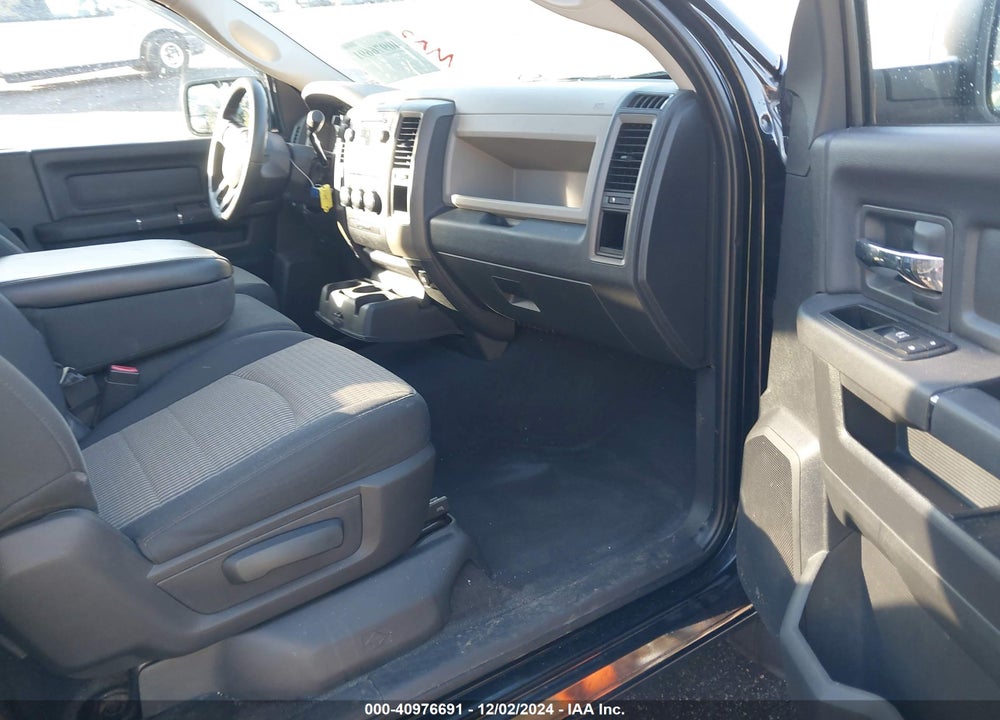2012 RAM 1500 ST VIN: 3C6JD6ATXCG110016