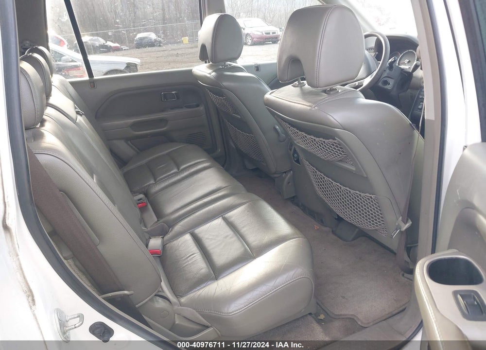 2006 HONDA PILOT EX-L VIN: 2HKYF18516H561844