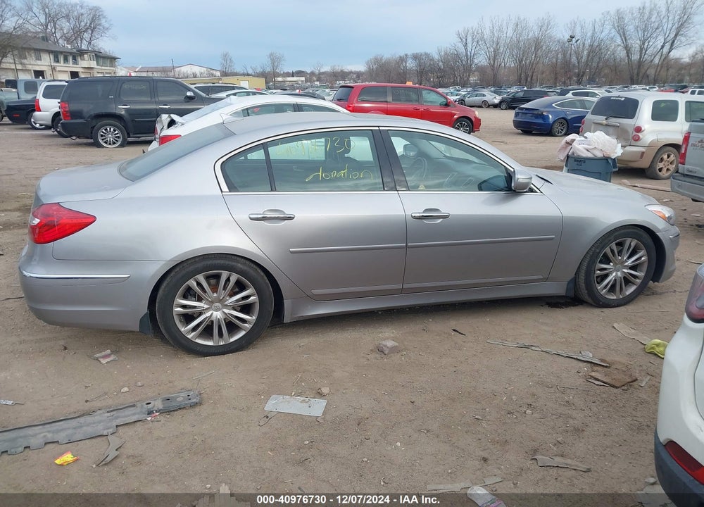2012 HYUNDAI GENESIS VIN: KMHGC4DD9CU181618