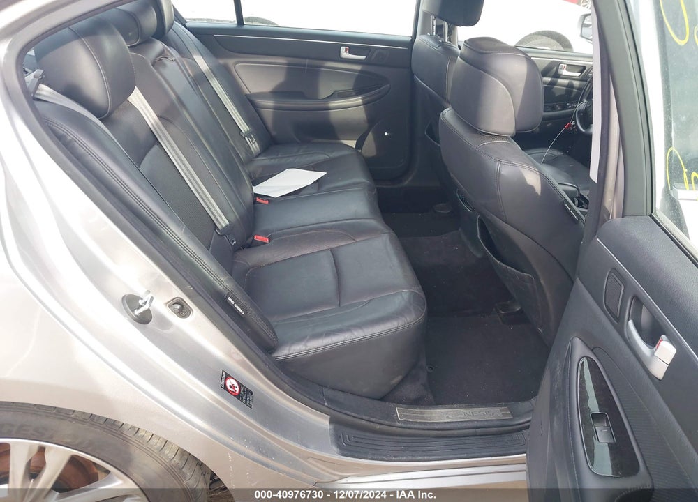 2012 HYUNDAI GENESIS VIN: KMHGC4DD9CU181618
