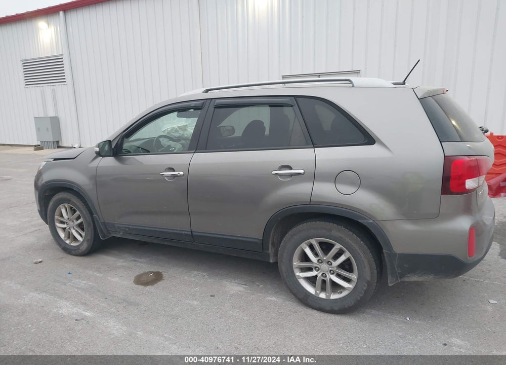 2014 KIA SORENTO LX VIN: 5XYKT3A60EG524612