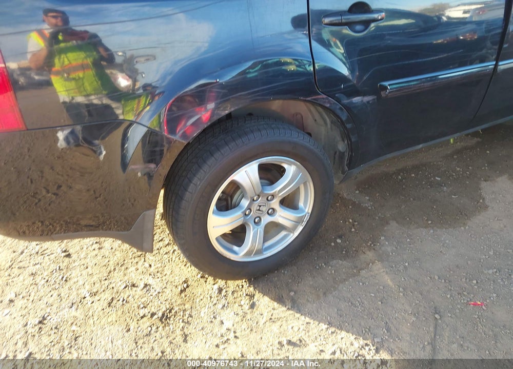 2014 HONDA PILOT EX VIN: 5FNYF3H41EB026514