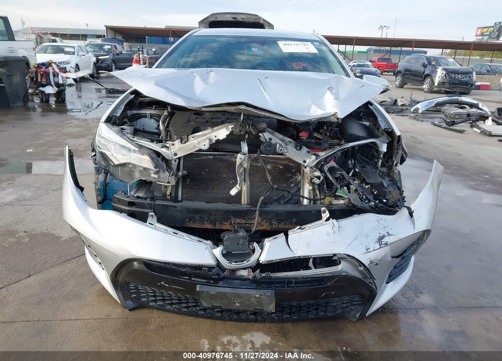 2018 TOYOTA COROLLA SE VIN: 5YFBURHE3JP787583