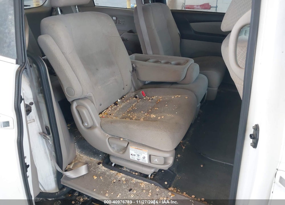 2016 HONDA ODYSSEY SE VIN: 5FNRL5H33GB068380