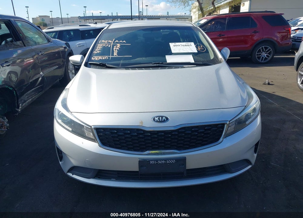2018 KIA FORTE LX VIN: 3KPFK4A79JE184757