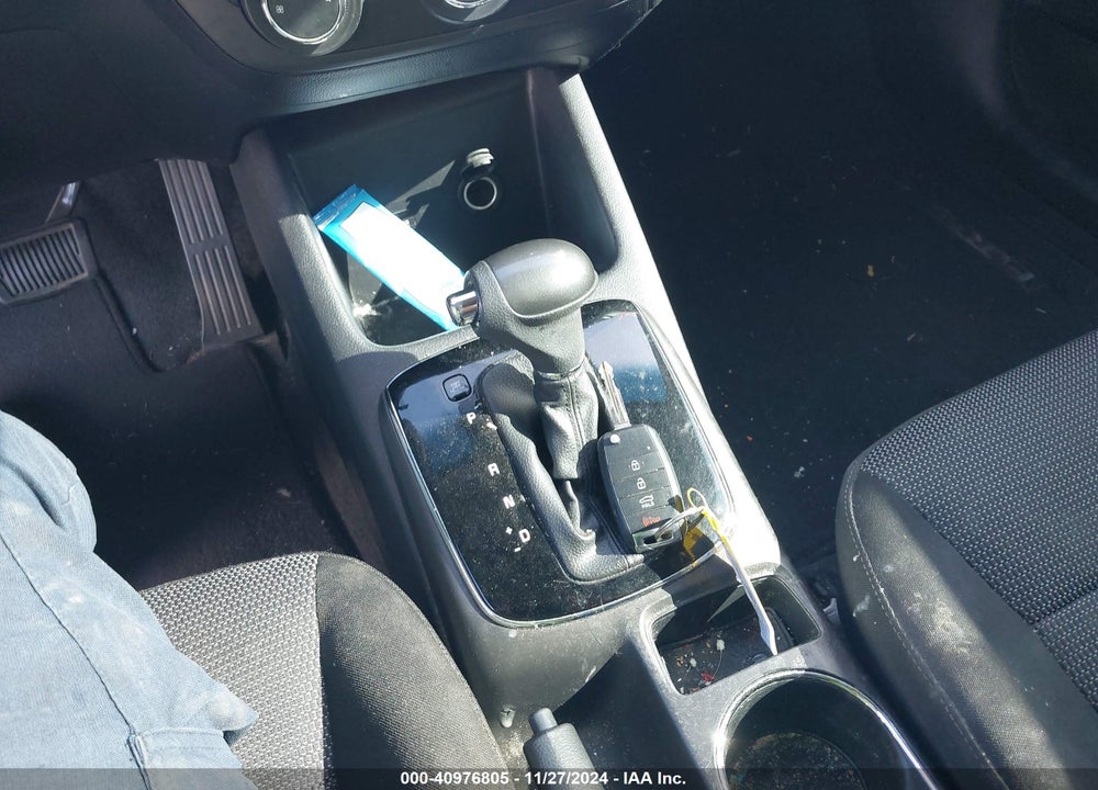 2018 KIA FORTE LX VIN: 3KPFK4A79JE184757
