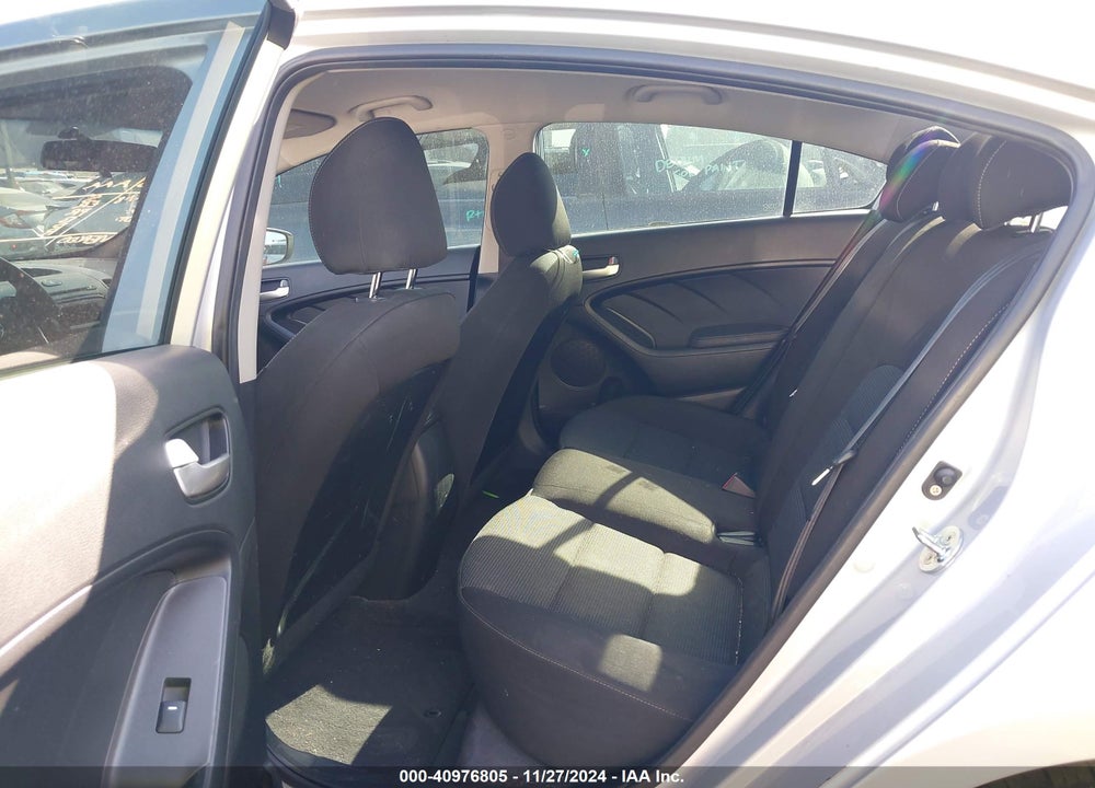 2018 KIA FORTE LX VIN: 3KPFK4A79JE184757