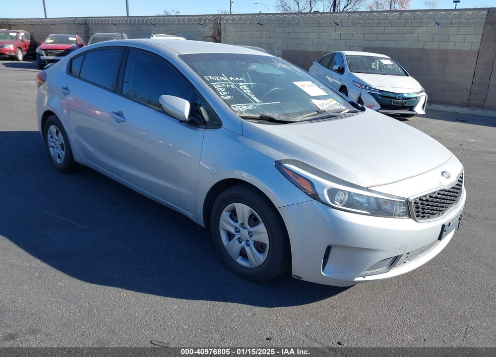2018 KIA FORTE LX VIN: 3KPFK4A79JE184757