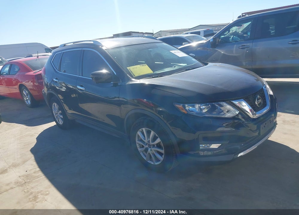 2018 NISSAN ROGUE SV VIN: KNMAT2MT3JP513568
