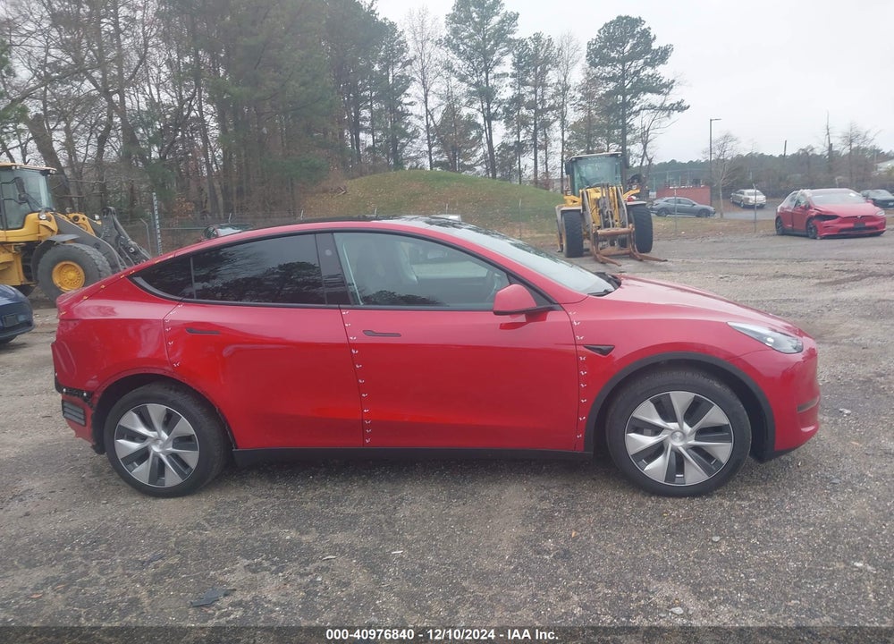 2023 TESLA MODEL Y VIN: 7SAYGDEEXPF839081